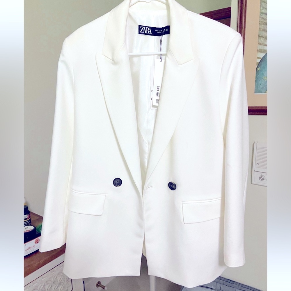 Zara White Blazer